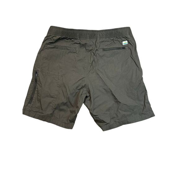 Vuori Ripstop Shorts in DARK OREGANO Large - Picture 5 of 7